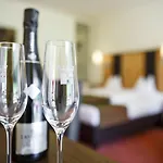 Seehotel Vinzenz 호텔 벨덴암워스에르시