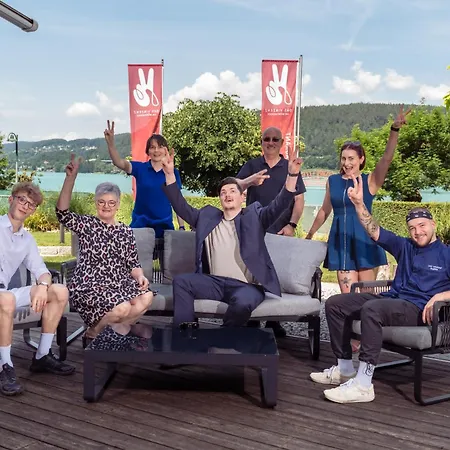 Seehotel Vinzenz ホテル フェルデン・アム・ヴェルターゼー